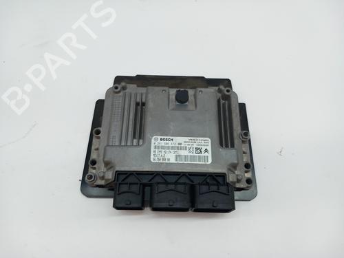 Used Engine control unit (ECU) PEUGEOT 3008 I MPV (0U_) 1.6 VTi (120 hp) 28805711