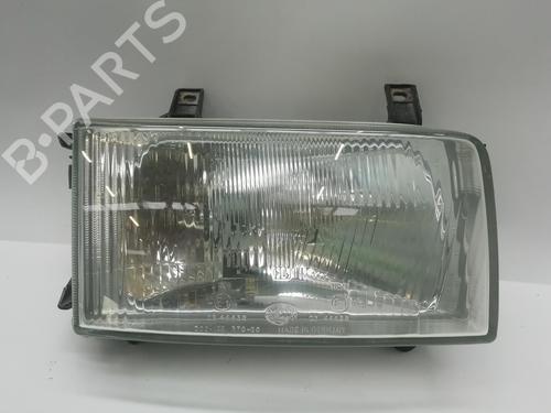 Used Right headlight Right headlight VW TRANSPORTER T4 Van (70A, 70H, 7DA, 7DH) 1.9 TD (68 hp) 17064092 17064092