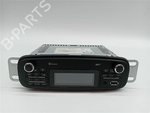 Used Radio Radio RENAULT CLIO IV (BH_) 1.2 LPG (BHMG) (72 hp) 19176930 19176930