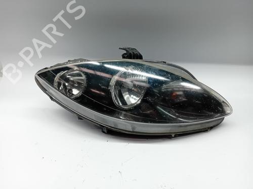 Used Right headlight Right headlight 38110112 38110112