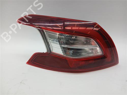 Used Left taillight Left taillight PEUGEOT 308 II (LB_, LP_, LW_, LH_, L3_) 1.6 HDi (92 hp) 40111088 40111088