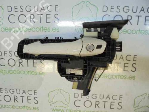 Used Front left exterior door handle MERCEDES-BENZ E-CLASS T-Model (S212) E 200 CDI / BlueTEC (212.205, 212.206) (136 hp) 5457311