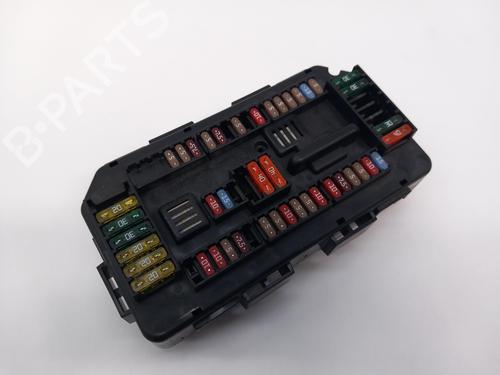 Used Fuse box BMW 1 (F21) 120 d xDrive (184 hp) 18023301