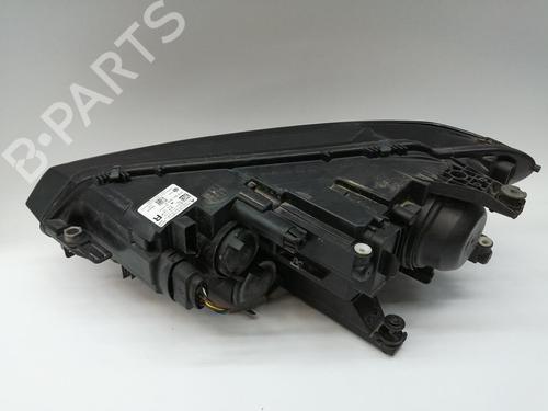Right headlight VW TOURAN (5T1)  | BP29631834C29 