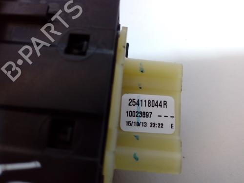 Left front window switch RENAULT CLIO III Grandtour (KR0/1_) 1.5 dCi | BP10083586I27 