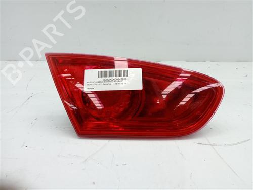 Used Left tailgate light Left tailgate light 16066011 16066011