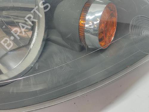 Right headlight FORD FIESTA V (JH_, JD_) 1.4 TDCi | BP30927715C29