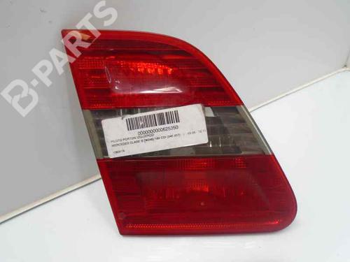 Used Left tailgate light Left tailgate light MERCEDES-BENZ B-CLASS Sports Tourer (W245) B 180 CDI (245.207) (109 hp) 10253845 10253845
