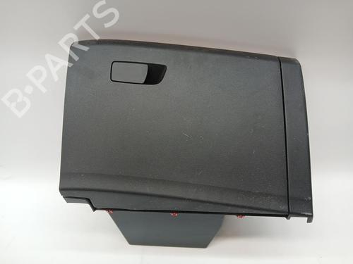 glove-box-renault-arkana-i-lcm_-ldn_-2019-38648414 main image