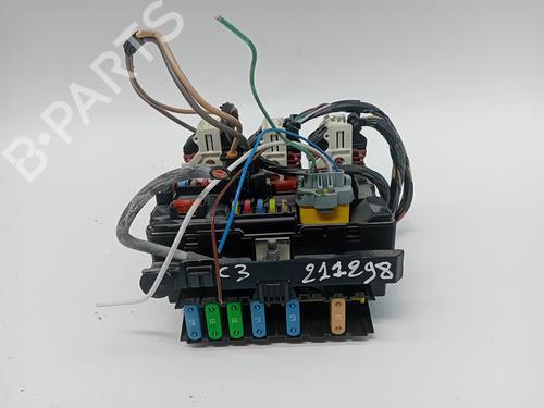 Used Fuse box Fuse box 37995041 37995041