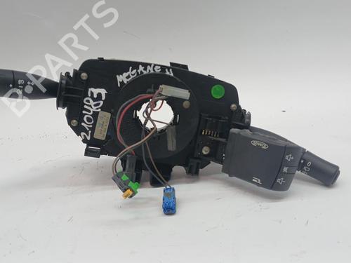 Interruttore luci Interruttore luci RENAULT MEGANE II (BM0/1_, CM0/1_) 1.6 16V (BM0C, CM0C) (113 hp) 36813569 36813569