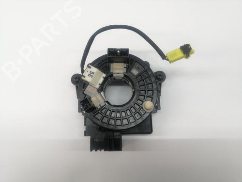 Kontantrulle Airbag /Stelring NISSAN JUKE (F15) 1.5 dCi (110 hp) 21602305