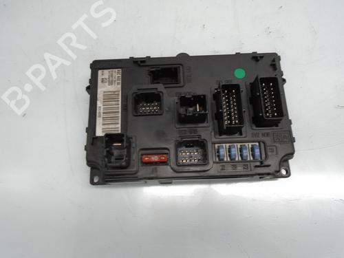 Used Fuse box PEUGEOT 407 (6D_) [2004-2011]  7836730