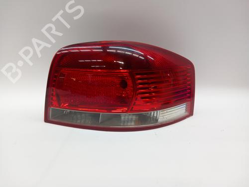 Używane Lampa tylna prawa AUDI A3 (8P1) 1.9 TDI (105 hp) 25382004