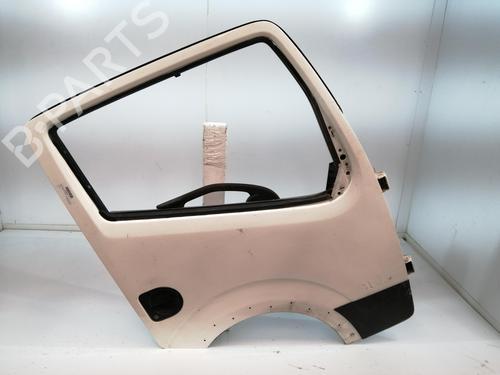 Used Right front door NISSAN CABSTAR (F24M, F24W) [2006-2013]  28163564