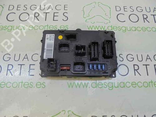 Used Fuse box PEUGEOT 407 (6D_) 2.0 (6DRFNB, 6DRFNE) (136 hp) 5460884