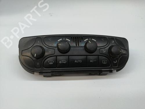 Used Climate control MERCEDES-BENZ CLK (C209) [2002-2010]  30548619