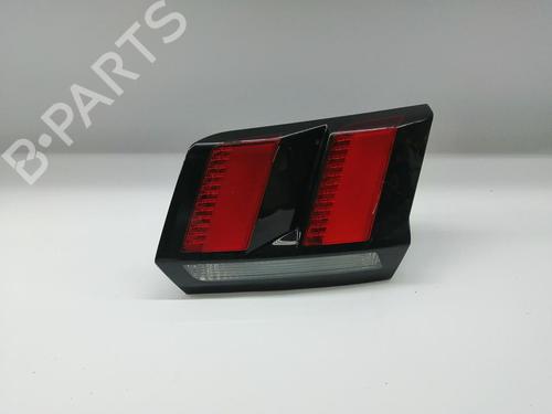 Used Right tailgate light PEUGEOT 3008 II SUV (MC_, MR_, MJ_, M4_) 1.2 THP/ PureTech 130 (MRHNSM, MRHNSU, MRHNSJ, MRHNYW,... (131 hp) 32162260