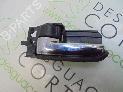 Venstre bak invendig håndtak TOYOTA COROLLA (_E12_) 2.0 D-4D (CDE120R, CDE120L_) (116 hp) 5460489