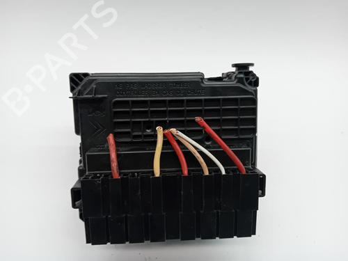 Fuse box CITROËN C3 Picasso (SH_) 1.6 HDI 90 | BP38470085E1 - Image 3