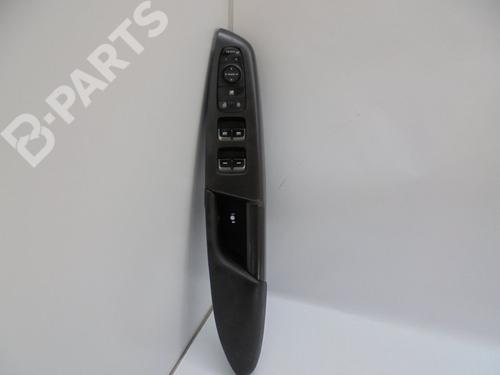 Used Left front window switch Left front window switch KIA SPORTAGE III (SL) [2009-2017] 9095269 9095269