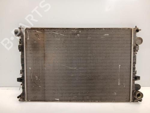 Used Water radiator Water radiator 37181999 37181999