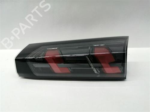 Used Right tailgate light Right tailgate light PEUGEOT 2008 II (UD_, US_, UY_, UJ_, UR_, UC_) 1.5 BlueHDI 110 (UDYHSK) (110 hp) 18526226 18526226