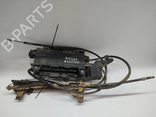 Used Electric handbrake RENAULT SCÉNIC II (JM0/1_) [2003-2010]  31695469