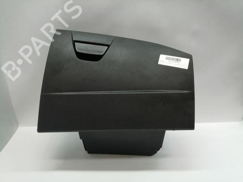 Used Glove box FORD FOCUS III 1.0 EcoBoost (125 hp) 18307046