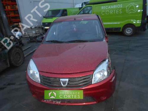 DACIA SANDERO 702760