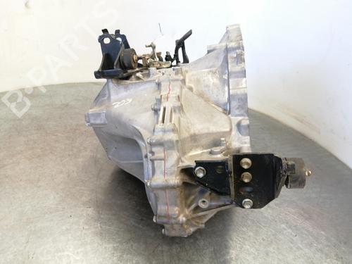Gearbox TOYOTA AURIS (_E18_) | BP30124081M3