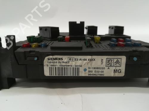 Fuse box PEUGEOT 206 CC (2D) 1.6 16V (2DNFUF, 2DNFUR) | BP9873239E1 