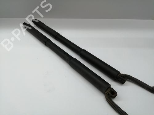 Used Tailgate lift support BMW 3 Touring (F31) 318 d (143 hp) 20676647