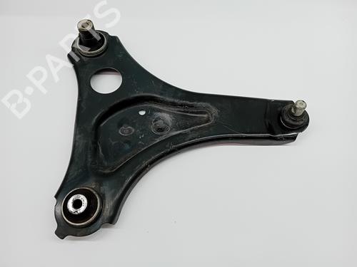 Used Right front suspension arm SMART FORTWO Coupe (453) electric drive / EQ (453.391) (56 hp) 23238576
