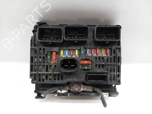Used Fuse box Fuse box CITROËN C4 I (LC_) [2004-2014] 33709923 33709923