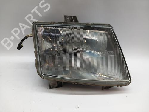 Used Right headlight MERCEDES-BENZ VITO Bus (W638) 110 TD 2.3 (638.174) (98 hp) 33039482