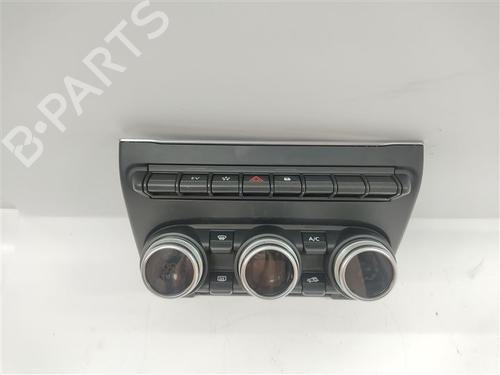 climate-control-renault-arkana-i-lcm_-ldn_-2019-25925217 main image