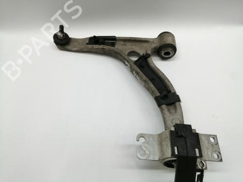 Used Left front suspension arm MERCEDES-BENZ GLA-CLASS (X156) GLA 220 CDI (156.903) (170 hp) 17153341