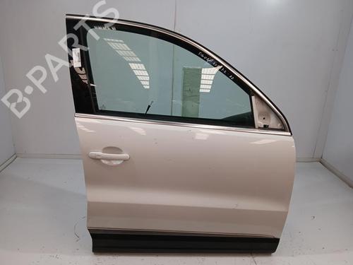 Used Right front door VW TIGUAN (5N_) [2007-2018]  30961545