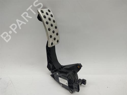 pedal-smart-fortwo-coupe-453-2014-30928712 main image