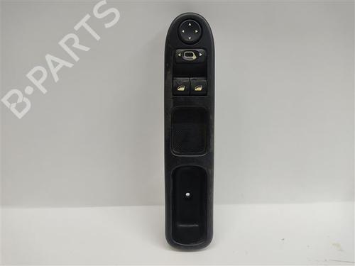 Used Left front window switch Left front window switch PEUGEOT 307 Break (3E) 1.6 HDi 110 (109 hp) 28813933 28813933
