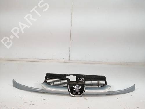 Used Grille PEUGEOT 206 Hatchback (2A/C) 1.4 HDi eco 70 (68 hp) 28118927