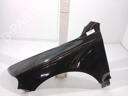 Used Left front fenders Left front fenders 32852448 32852448