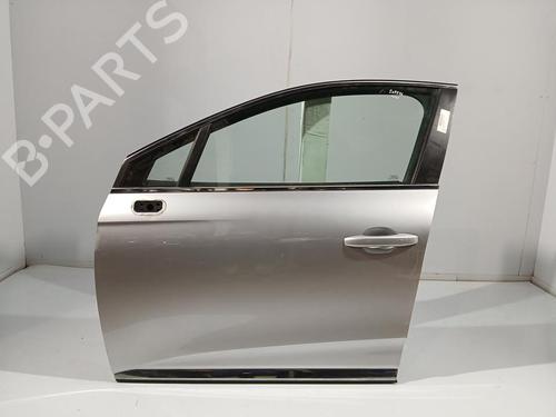 Used Left front door RENAULT CLIO V (B7_) [2019-2026]  31823507