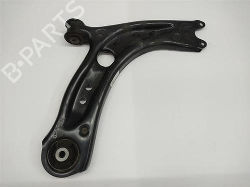 Used Right front suspension arm Right front suspension arm VW T-ROC (A11, D11) 1.5 TSI (150 hp) 32311564 32311564