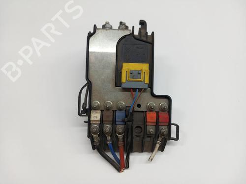 Used Fuse box PEUGEOT PARTNER Box Body/MPV [2008-2026]  32288994