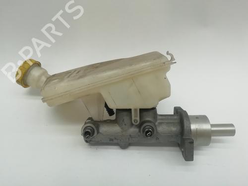 Used Brake master cylinder CITROËN C2 (JM_) 1.4 (73 hp) 13537888