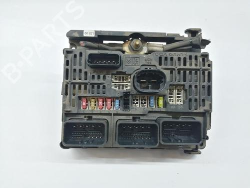 Used Fuse box PEUGEOT 407 (6D_) 2.0 HDi 135 (6DRHRH, 6DRHRE, 6DRHRG, 6DRHRJ) (136 hp) 31070280