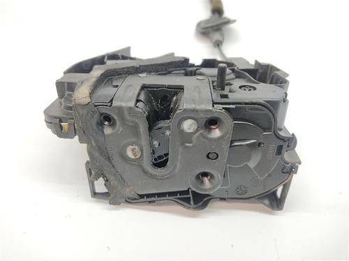 Fechadura trás esquerda Fechadura trás esquerda RENAULT MEGANE IV Hatchback (B9A/M/N_) 1.5 dCi 110 (B9A3) (110 hp) 21602261 21602261
