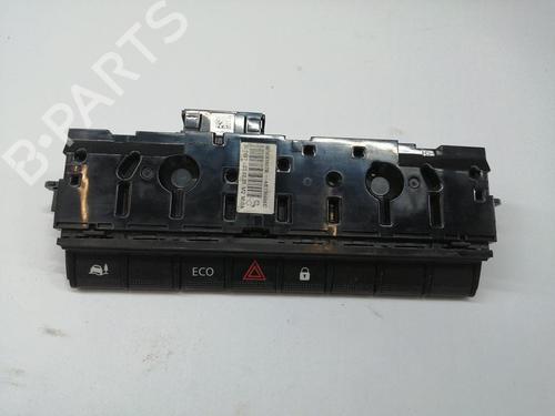 BP30853857I22 main image